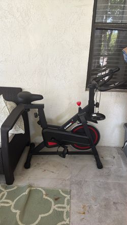 Indoor cycling bike