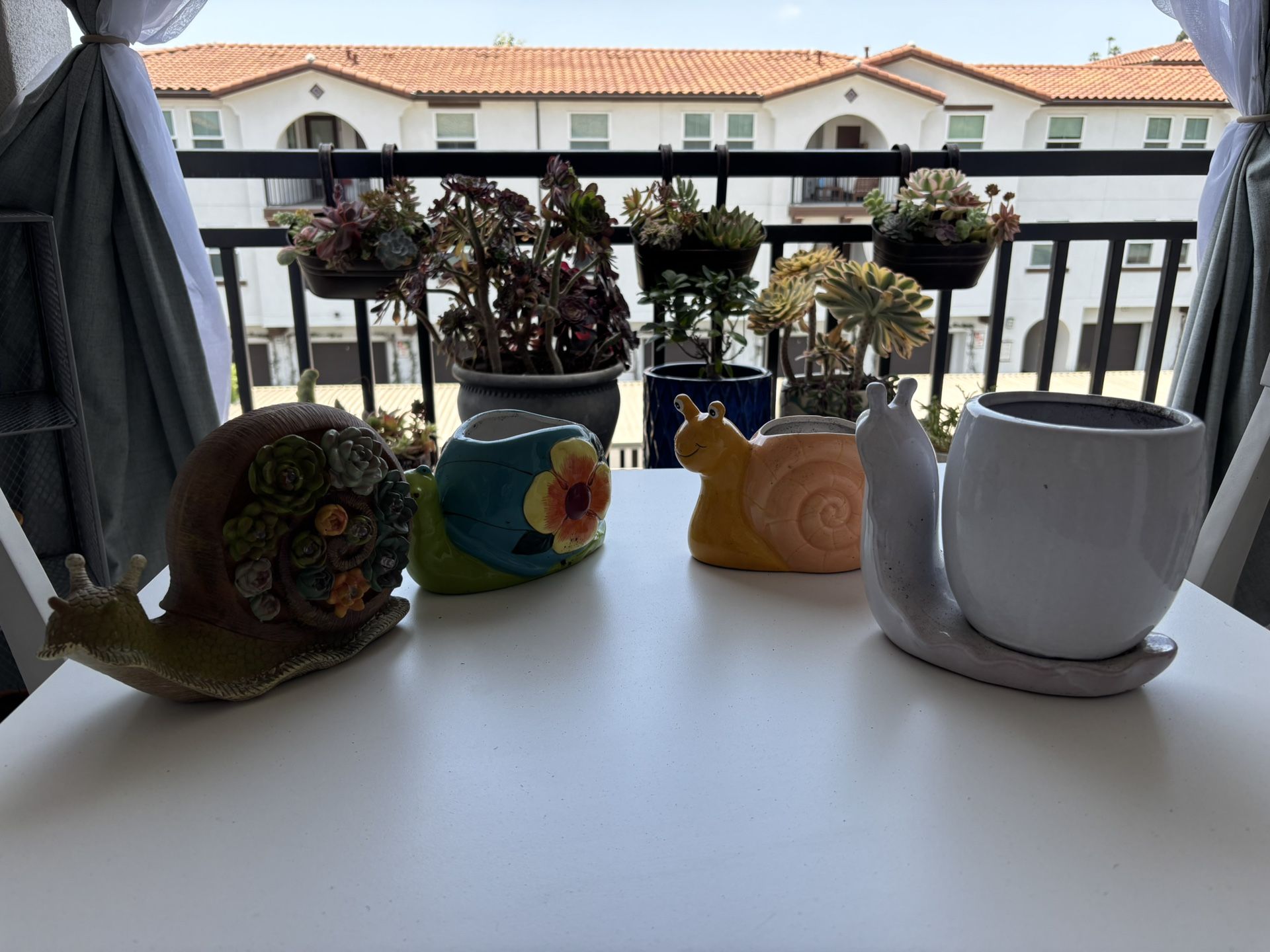 3 Snail Pots 1 Snail Decoration