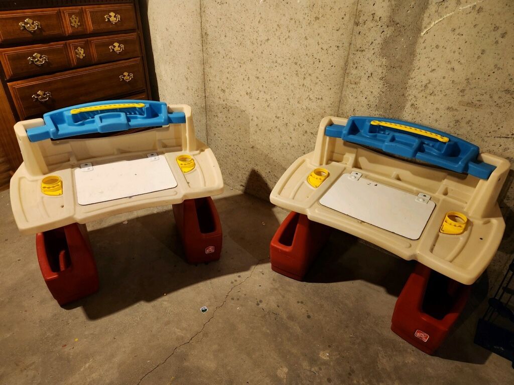 Kids desks