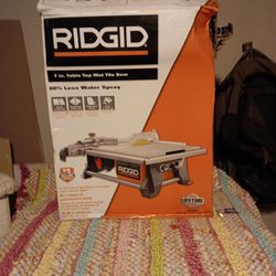 Ridged 7 Inch Table Top Wet Tile Saw 
