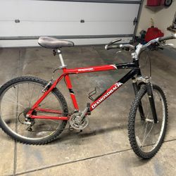 Diamondback response sport mountain bike aluminum alloy frame front suspension very lightweight