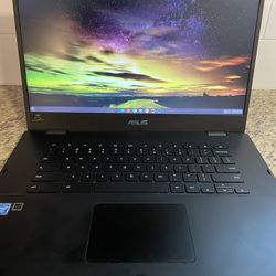 Google Chromebook With USB Mouse and Case