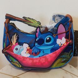 Loungefly STITCH CAMPING WITH SCRUMP CROSSBODY 