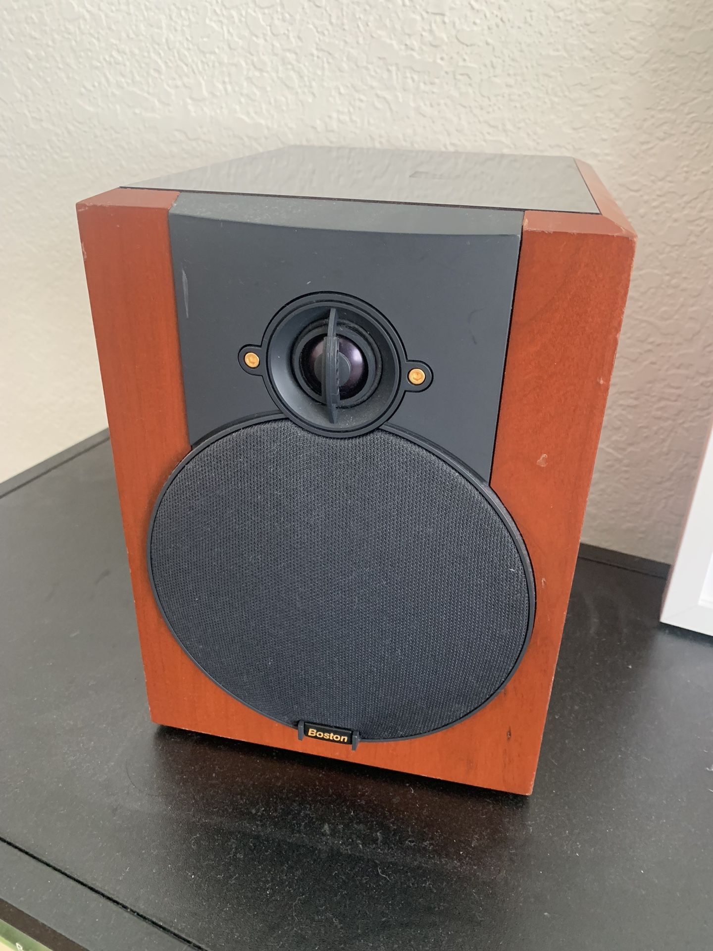 Boston Acoustics VR-M50 speakers
