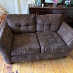 Couch/Love Seat 