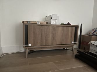 Media Cabinet / Wood Color