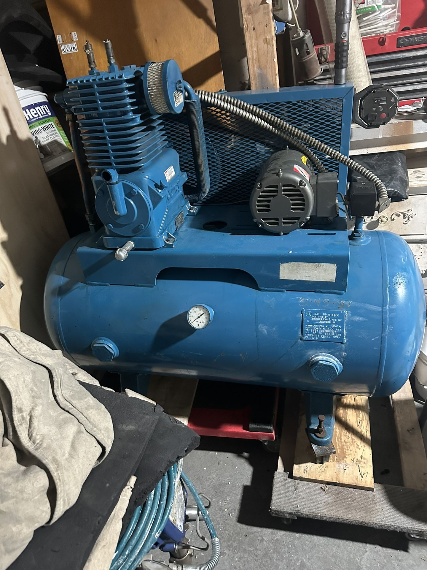 Air Compressor 