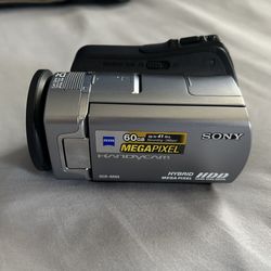 Sony Sr85 Camcorder with Accessories 