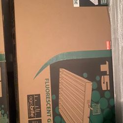 fluorescent grow light