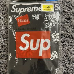 Supreme Hanes Bandana Boxer Black Large for Sale in Los