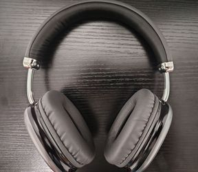 Wireless headphones