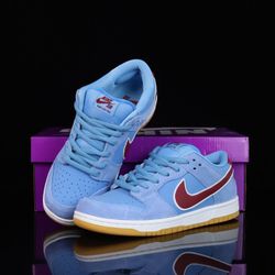 Dunk Low Premium SB 'Philadelphia Phillies