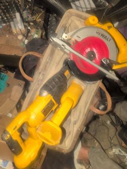 DeWalt power tools bundle
