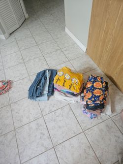 Girls clothing