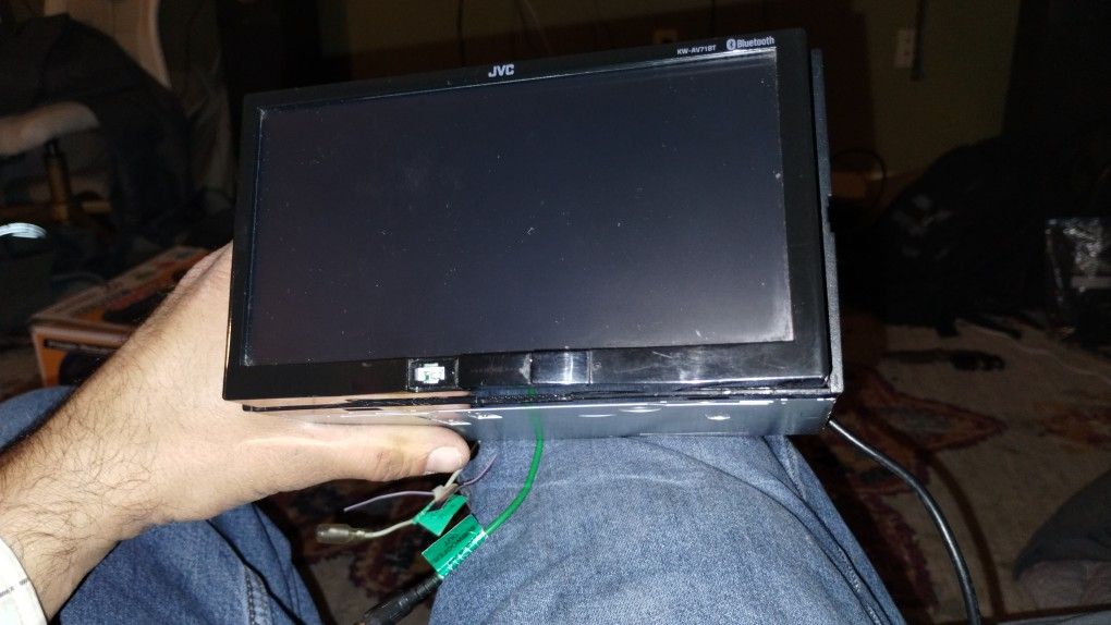 JVC DETACHABLE DOUBLE DIN CAR STEREO