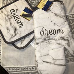 Kitchen Oven Mitt Set