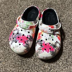 Crocs Size 6