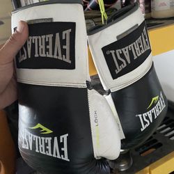 Premium Pro Lace Up Boxing Everlast Gloves 