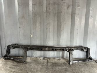 2011 - 2023 CHRYSLER 300 RADIATOR CORE SUPPORT UPPER TIE BAR OEM