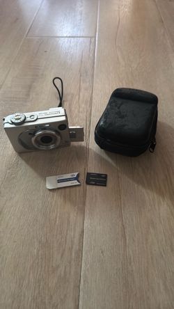 Vintage Sony Cyber-shot DSC-W1 Bundle - 5.1MP CCD (Tested + 1GB Sony Card + New Batteries + Case)