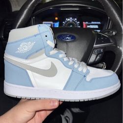Used Nike Air Jordan 1 Retro High OG 10.5