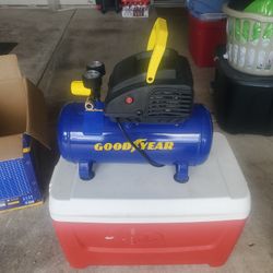 Good Year 3 Gallon Air Compressor . Doesn't Compress Air