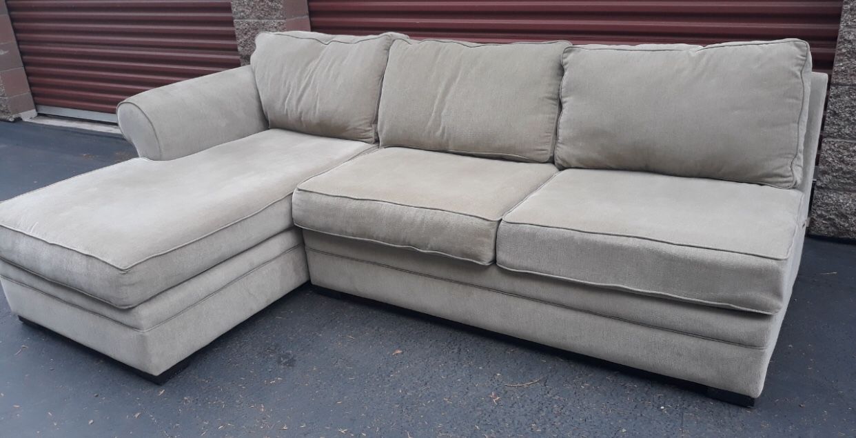 Fantastic sectional in excellent condition