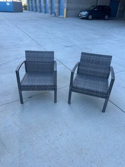 Patio/outdoor chairs