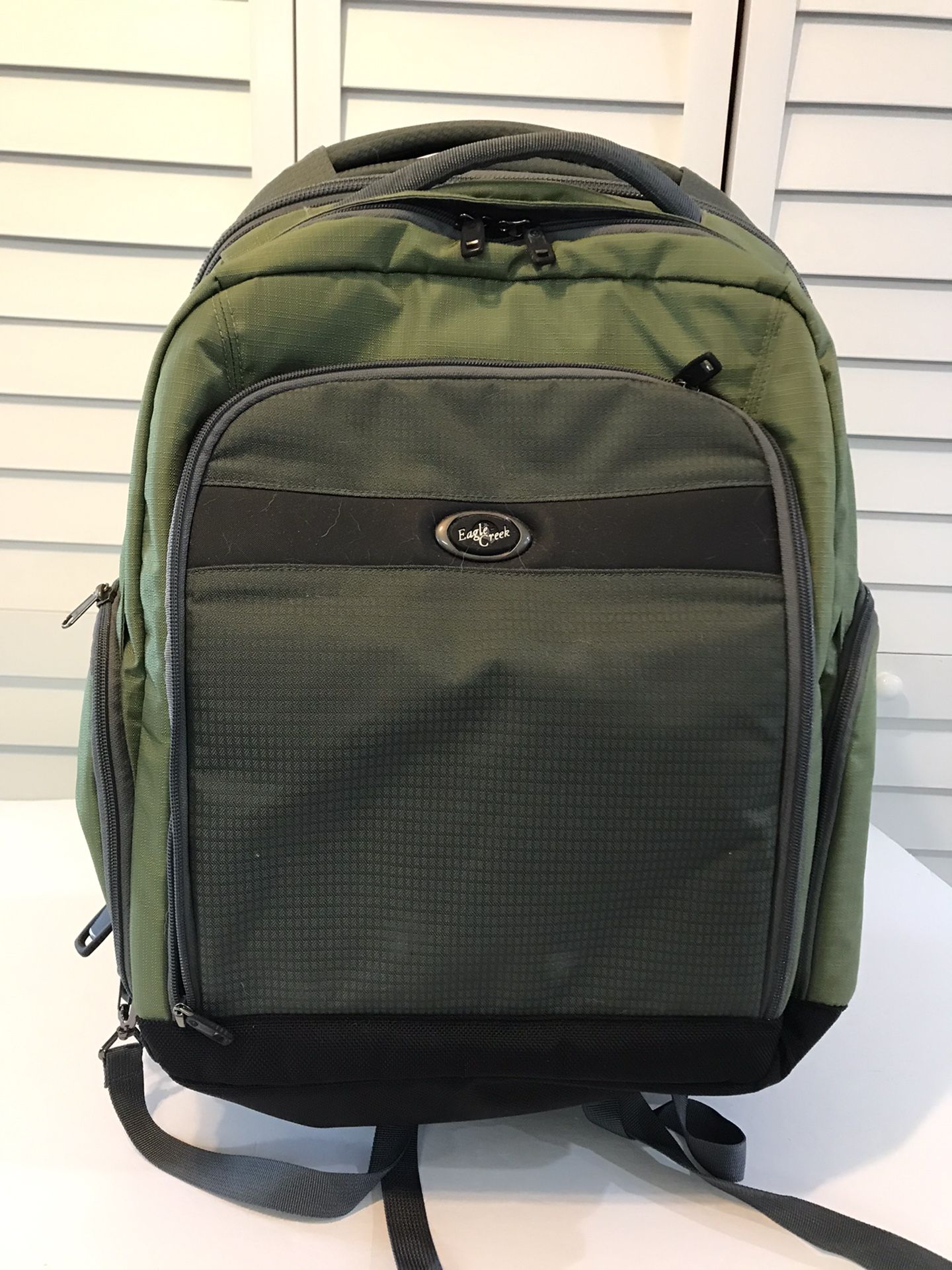 Eagle Creek combination Suitcase and Backpack