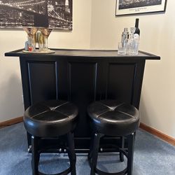 Home Bar with set of barstools