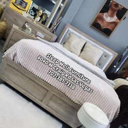 👑4pc Queen Led Light Bedroom, 👉 Furniture Sectional, Dining Table, Bunk Beds Avail