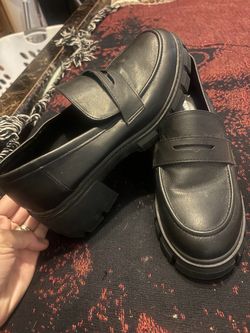 Woman’s loafers, chunky heel