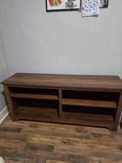 Entertainment center