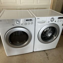 LG Washer And Dryer Set 