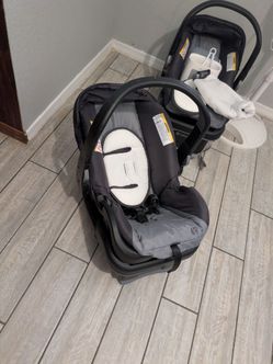 Two infant carseats babytrend