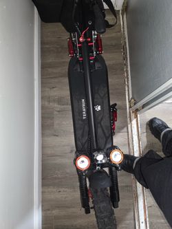 Electric scooter