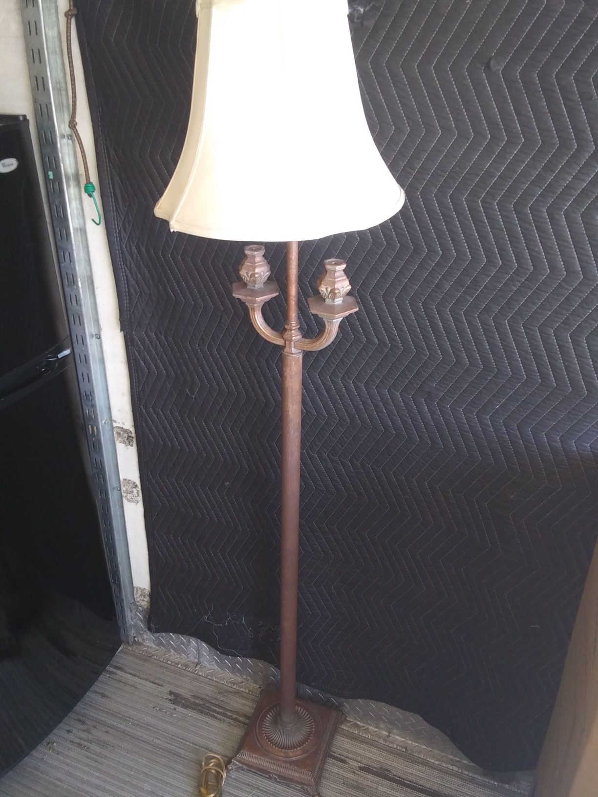 Floor lamp heavy excellent