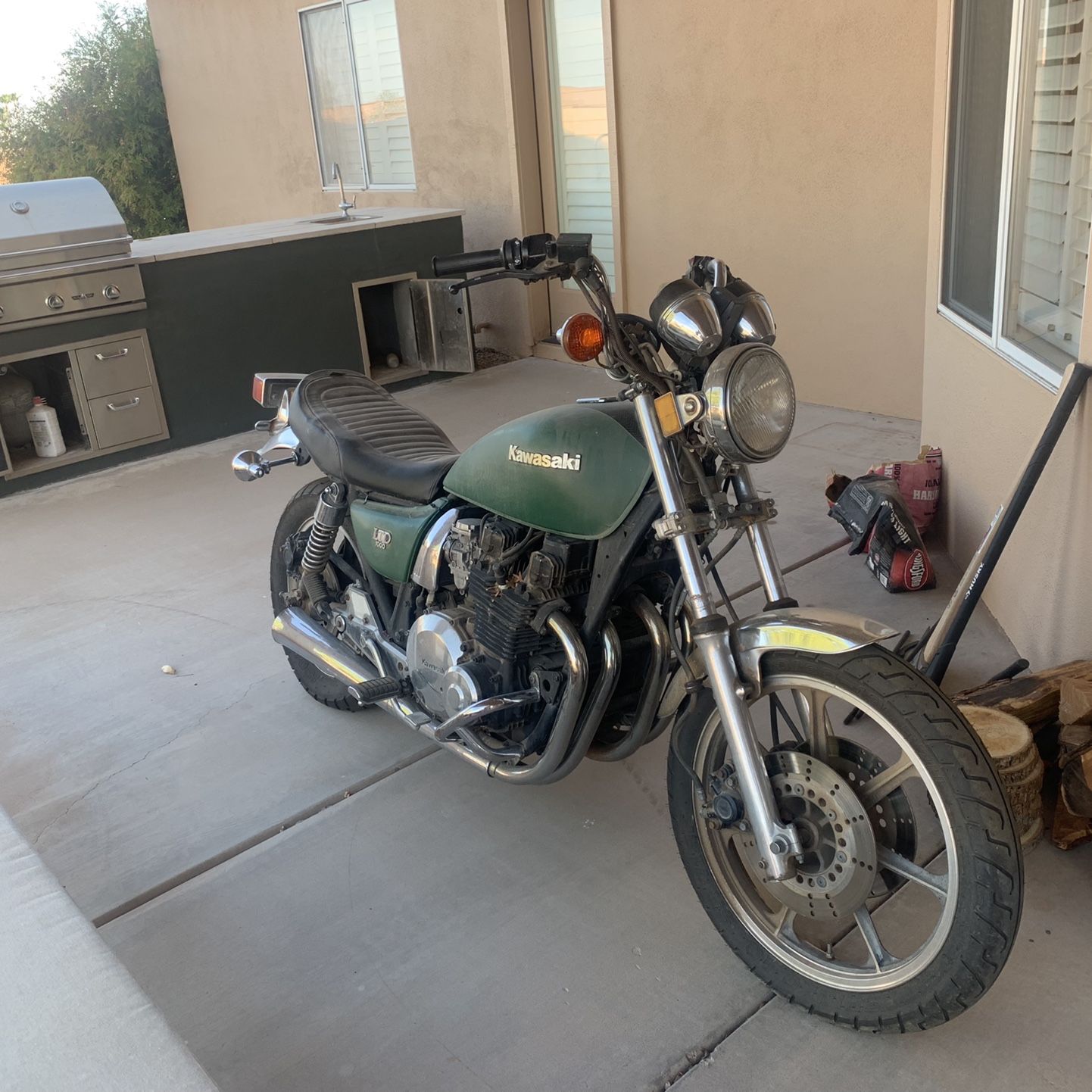 ZAKKY1000 Kawasaki Z 1000 LTD, 1981 Motorcycles - Photos, Video, Specs
