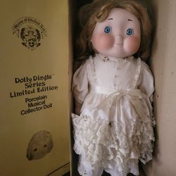 Rare Collectible Musical Porcelain Doll DOLLY DINGLE  With Original Box