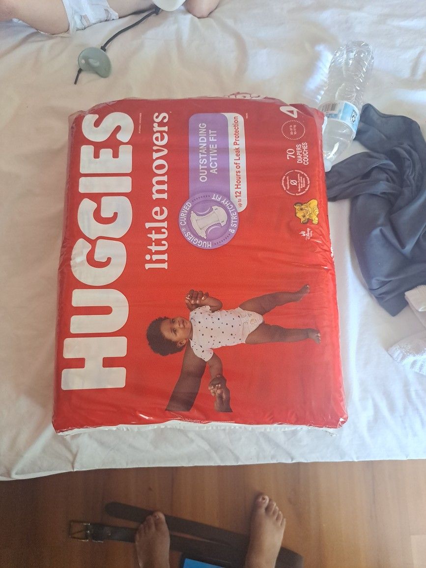 Huggies 4 70 count