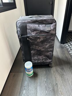 Large like New Tumi Suitcase