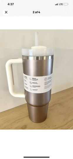 New STANLEY THE QUENCHER H2.0 FLOWSTATE TUMBLER  30 OZ CHAMBRAY BLUE for  Sale in Stroudsburg, PA - OfferUp