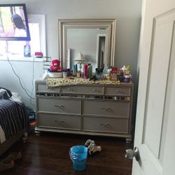 Queen Size Bedroom Dresser Mirror One Night Stand 