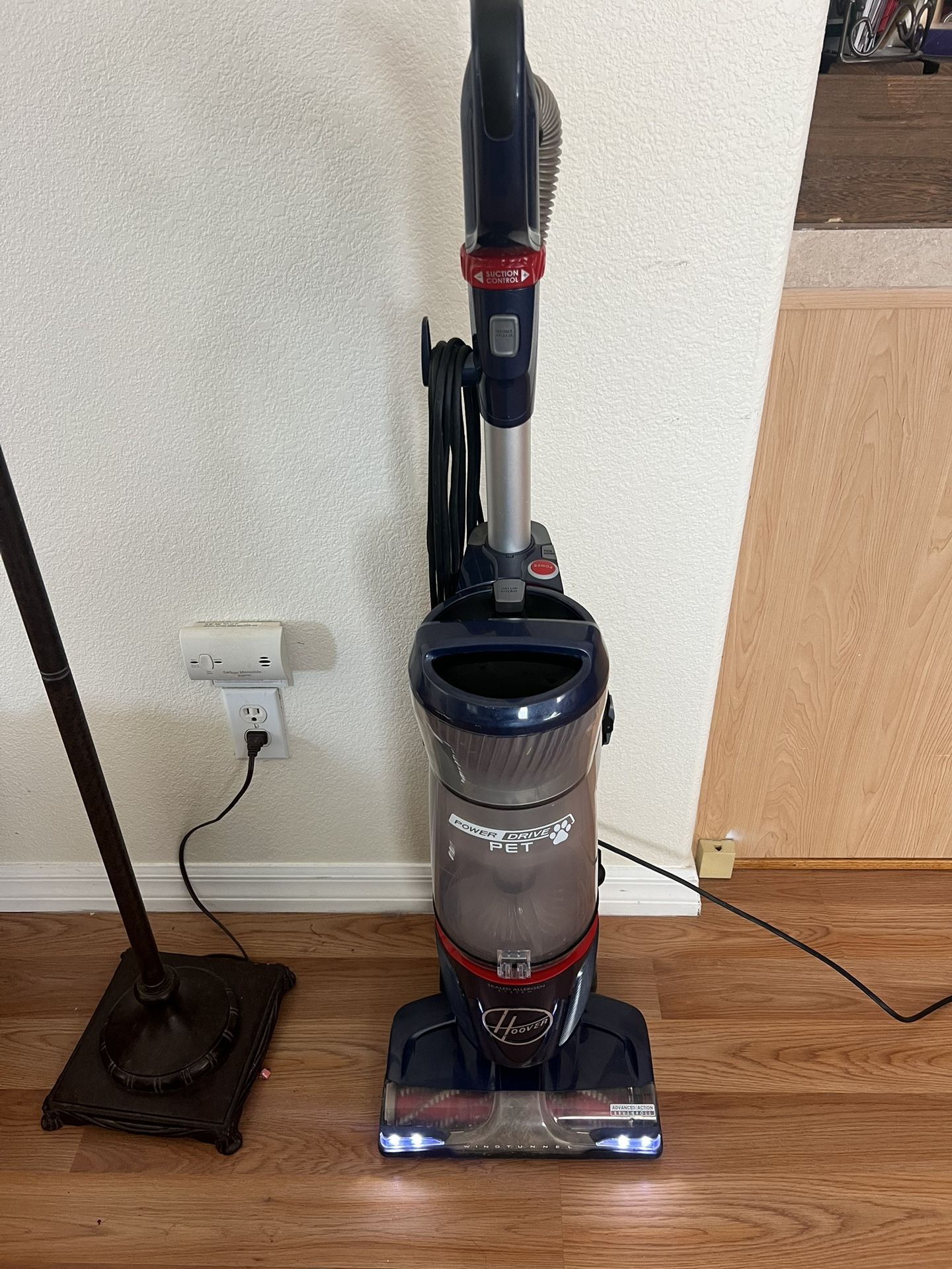 Hoover. Power Drive Pet Vacuum