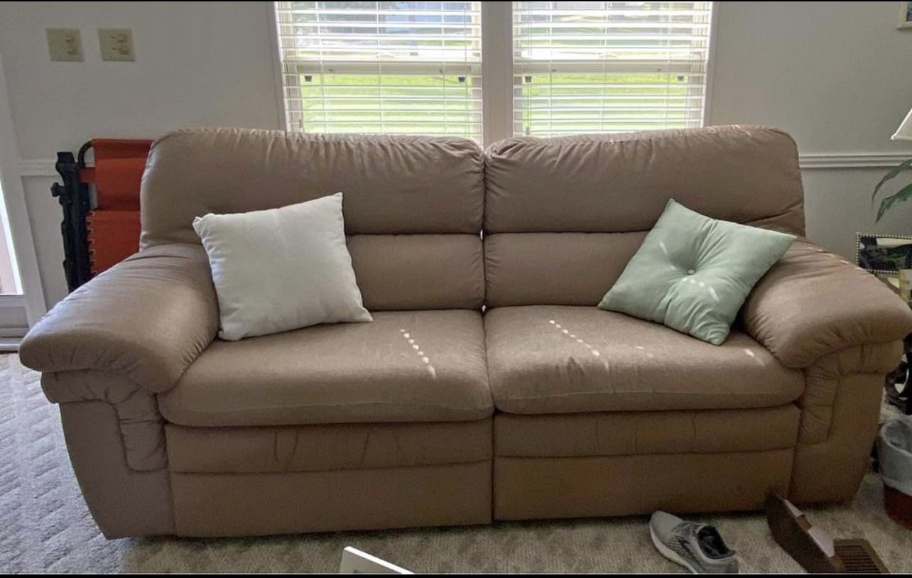 FREE DELIVERY Couch, 3 Oversized Chairs, Recliner 