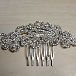 Hair Clip With Costume Diamonds 