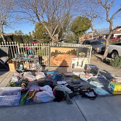 Yard sale/ garage sale