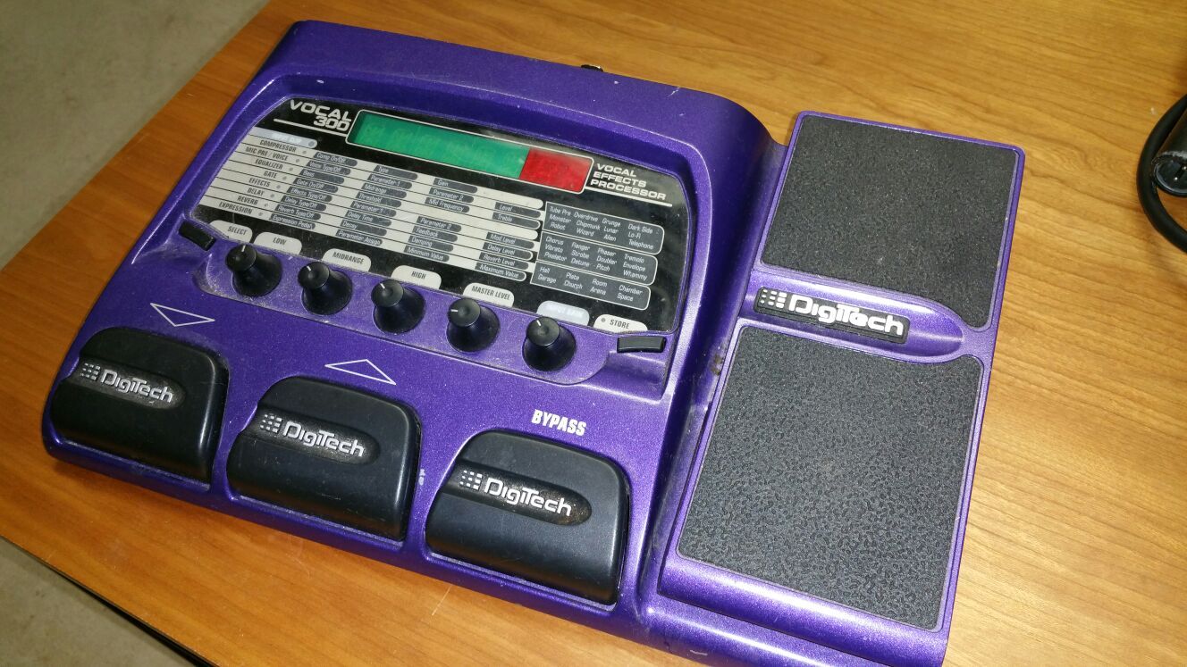 Digitech vocal processor.