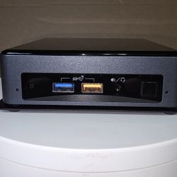 Intel NUC8-i5BEK, mini-PC, 16GB Ram, 250GB SSD, Windows 11 Pro (W11P)