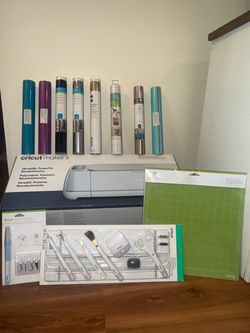 BRAND NEW Cricut Maker 3 Starter Bundle + Tools, Mats & Vinyl